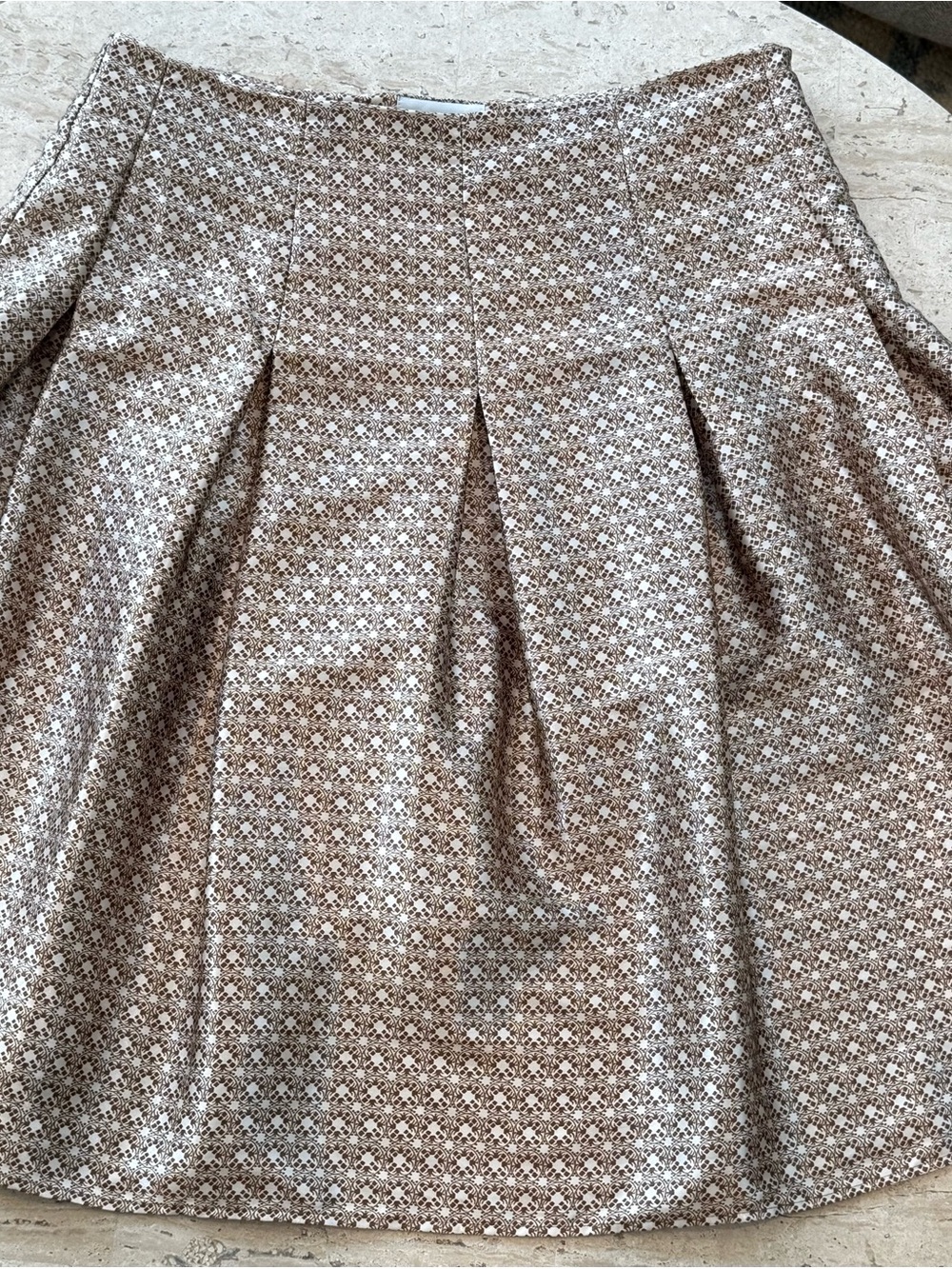 Barbara Garfield Size 8 Pleated Floral Jacquard Skirt in Light Brown & Gold